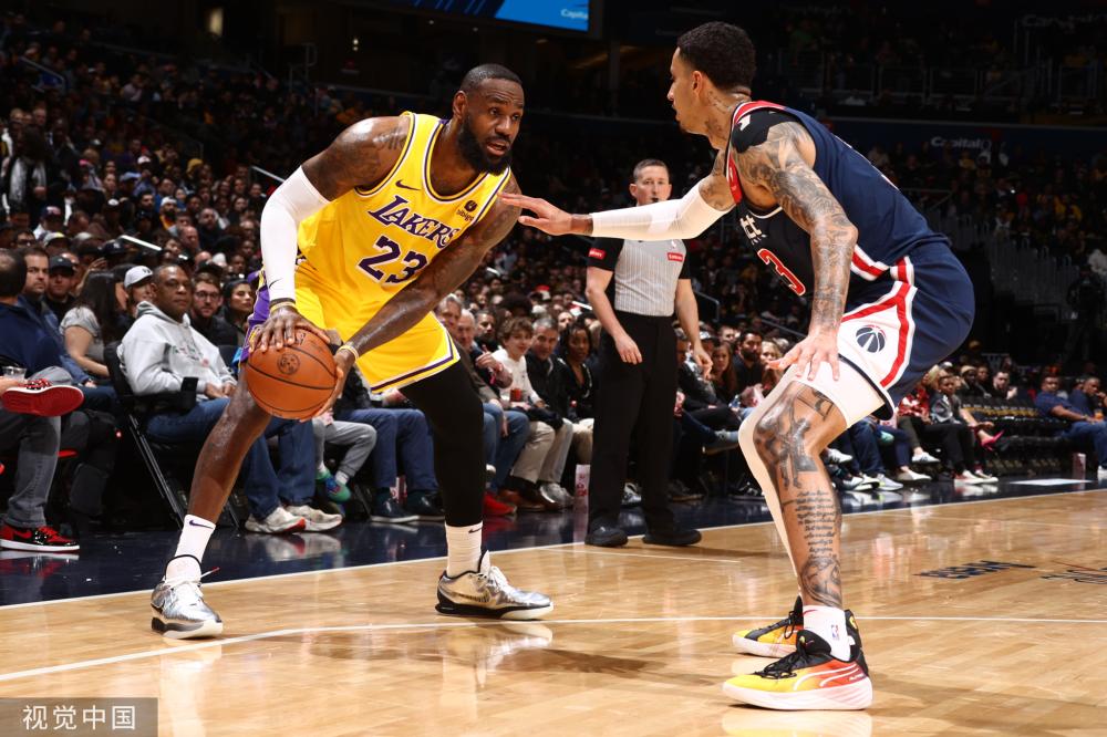 间摆脱防守 间摆脱防守