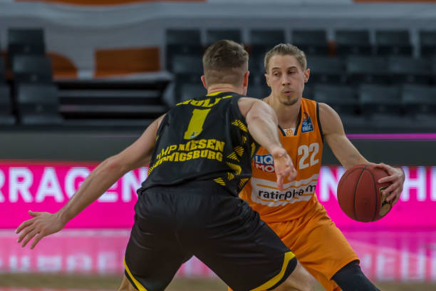 球之夜背后 球之夜背后