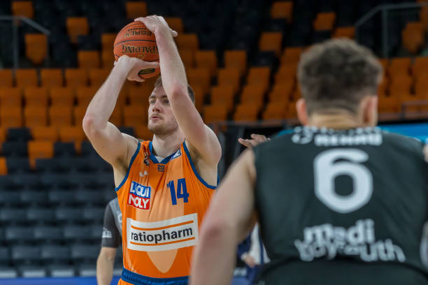 这名年仅2 这名年仅2