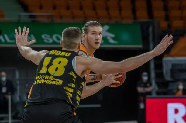 也让球迷们 也让球迷们